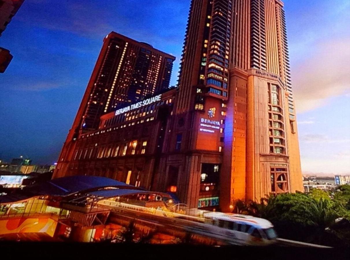 Апартаменты Times Square Kuala Lumpur By Luna Экстерьер фото